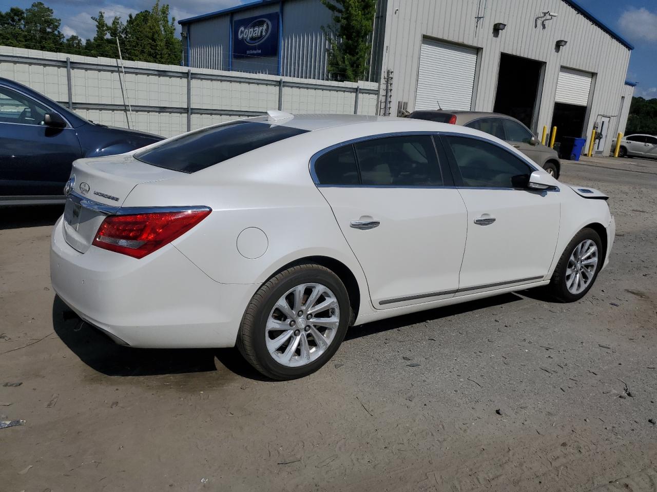 1G4GB5G33GF216496 2016 Buick Lacrosse