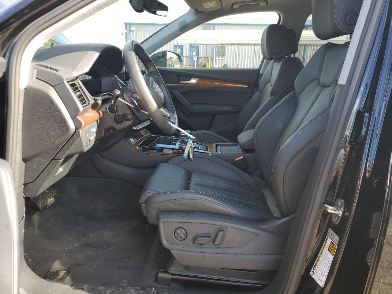 WA1CABFY7M2113600 2021 Audi Q5 Prestige