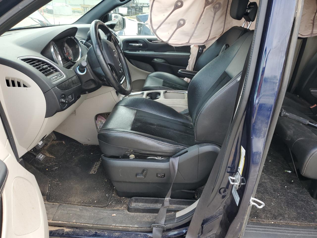 2C4RDGCG0HR696227 2017 Dodge Grand Caravan Sxt