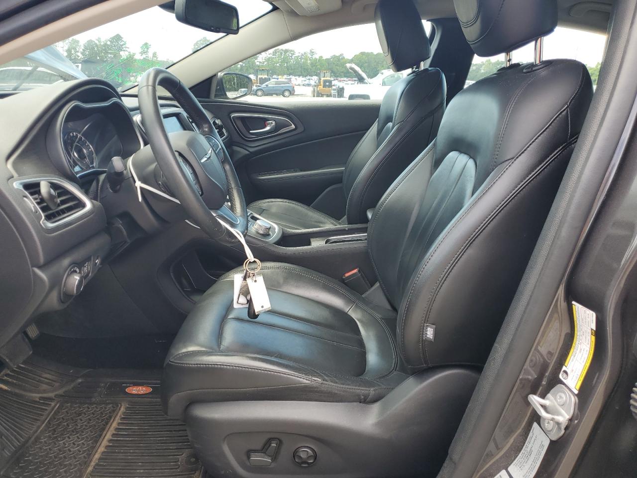 1C3CCCAB7HN511553 2017 Chrysler 200 Limited