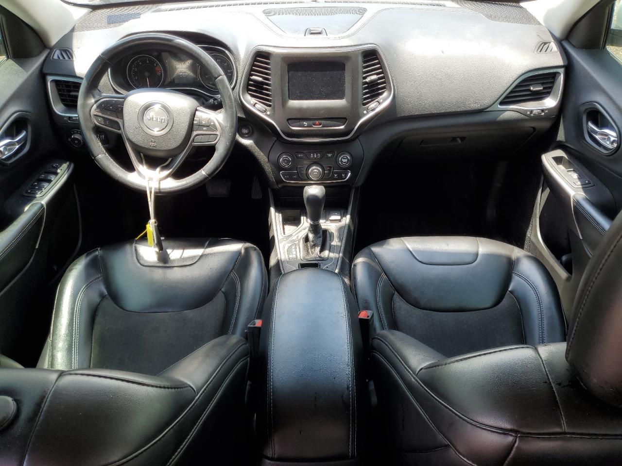 1C4PJLLB0KD466386 2019 Jeep Cherokee Latitude Plus