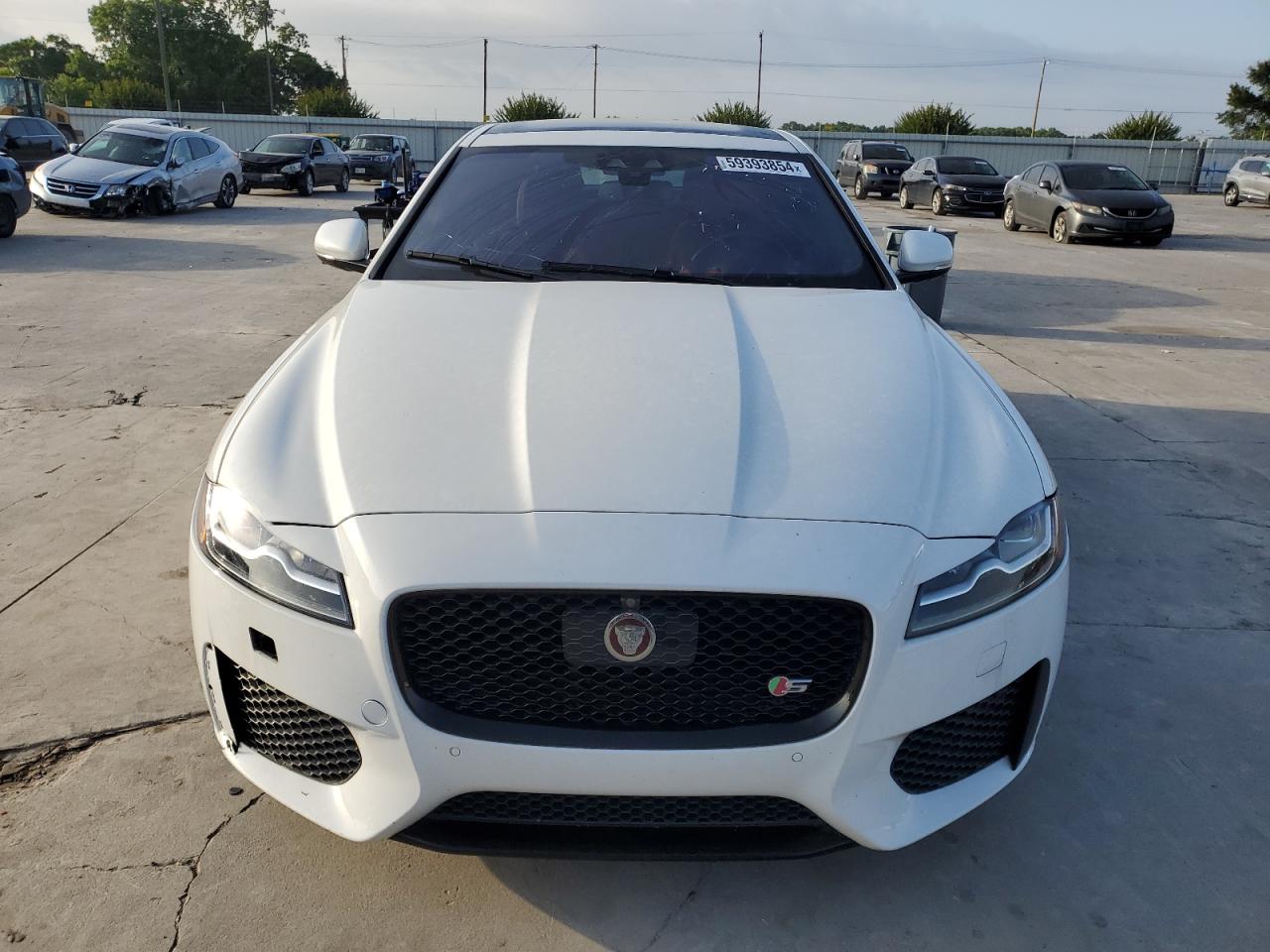 2016 Jaguar Xf S vin: SAJBG4BV1GCY08209