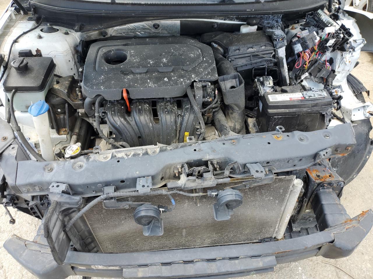 5NPE24AF2FH039419 2015 Hyundai Sonata Se