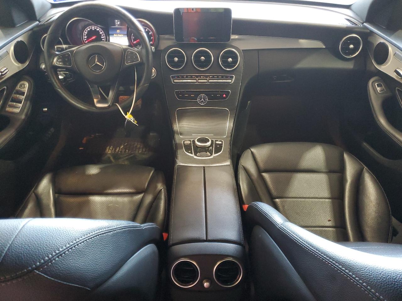 55SWF4JB1JU265379 2018 Mercedes-Benz C 300