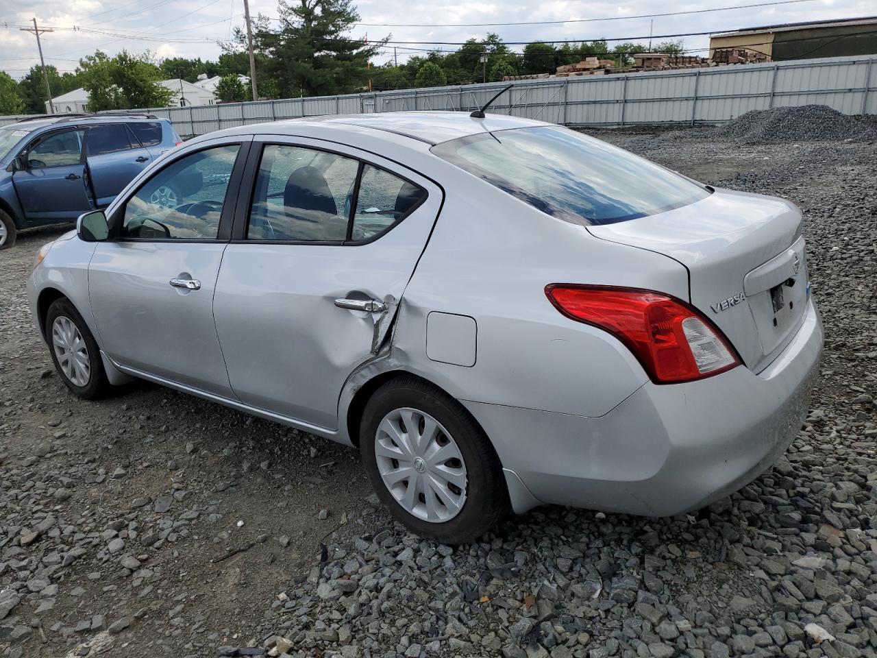 2012 Nissan Versa S vin: 3N1CN7AP1CL945665