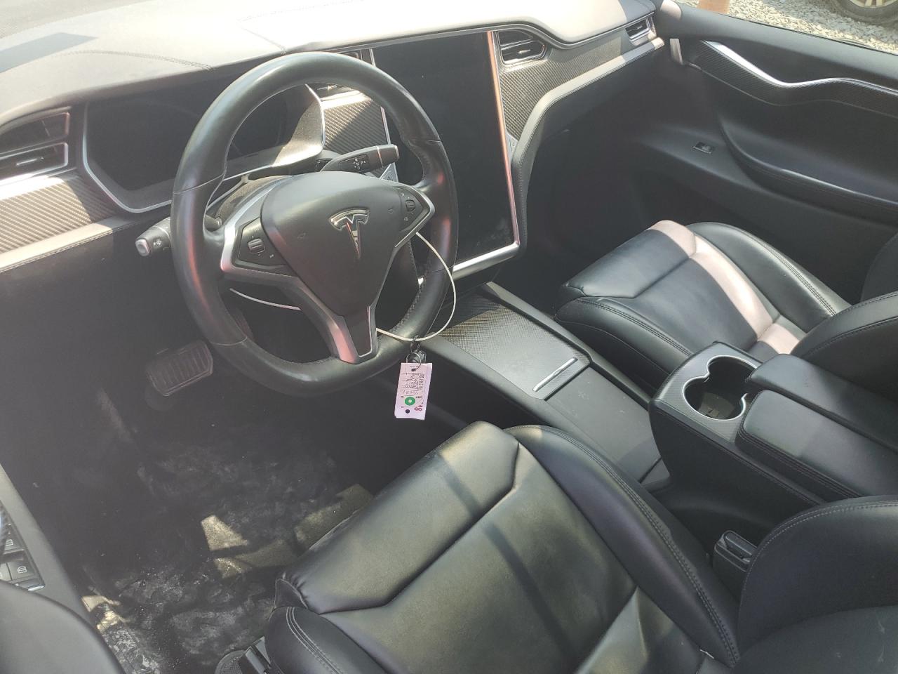 5YJXCBE20HF057694 2017 Tesla Model X