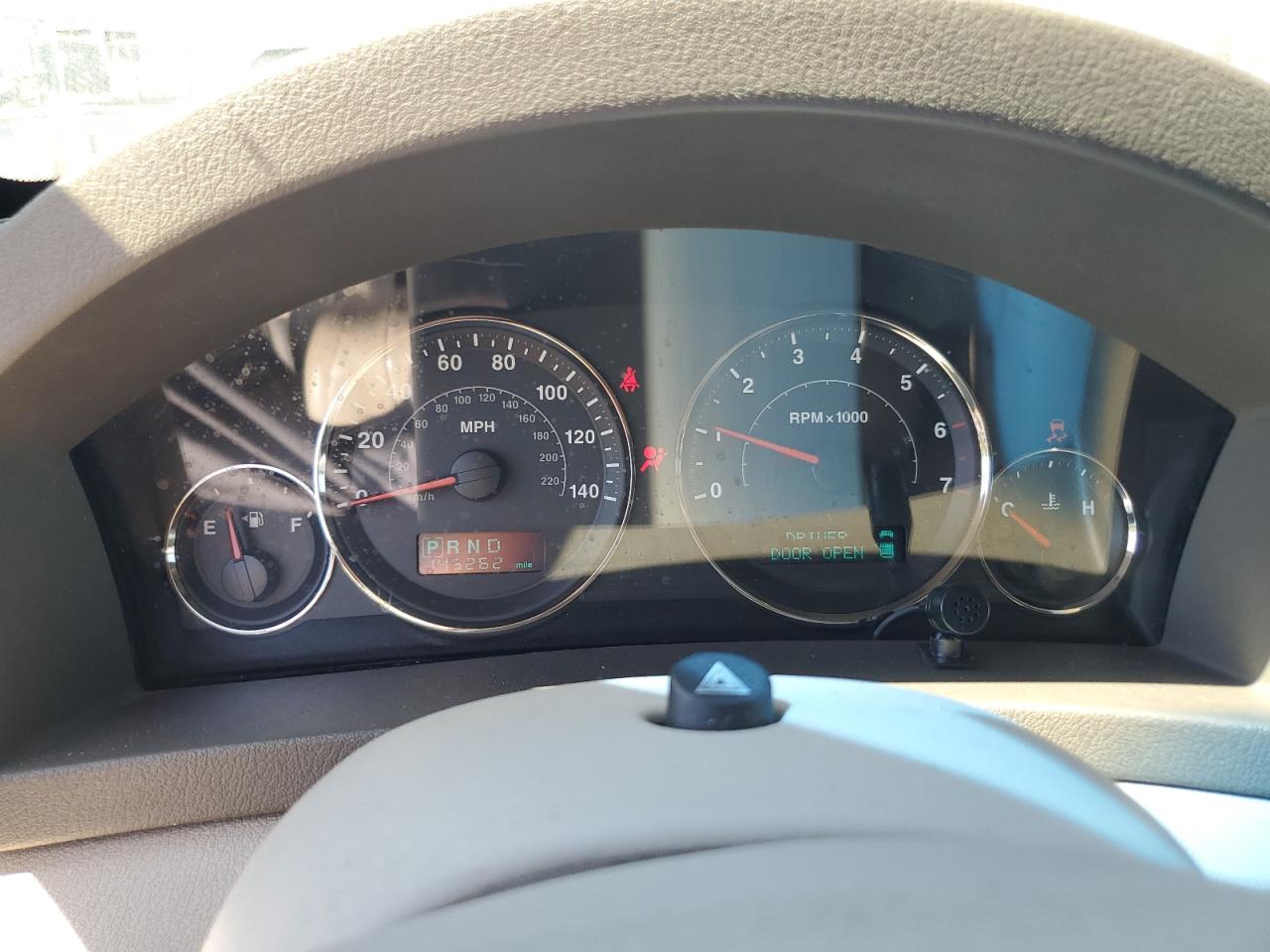 1J8HR58N65C613857 2005 Jeep Grand Cherokee Limited