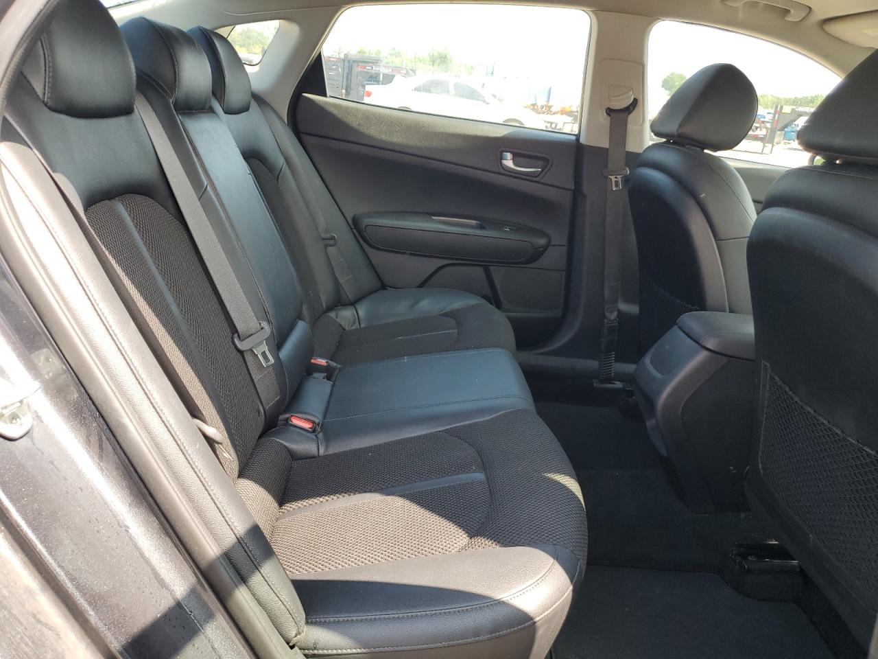 5XXGT4L31LG447541 2020 Kia Optima Lx