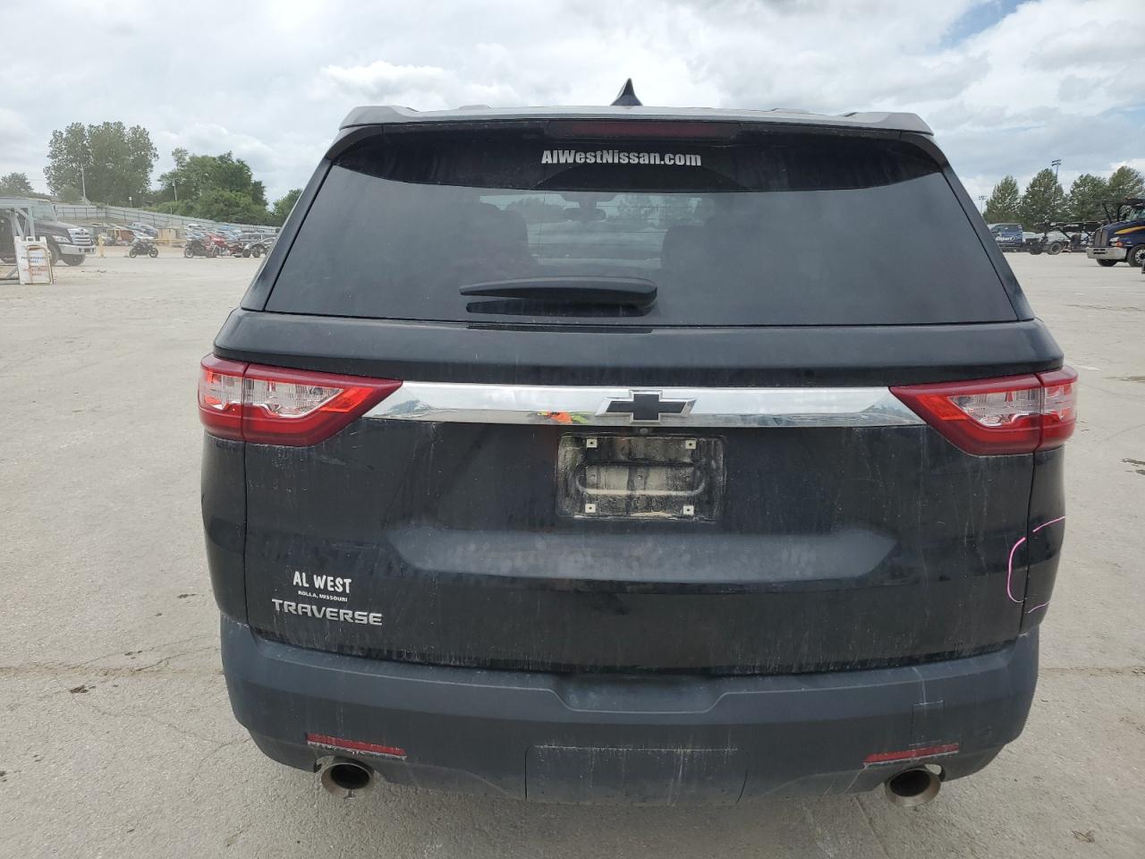 2020 Chevrolet Traverse Ls vin: 1GNERFKW1LJ261997