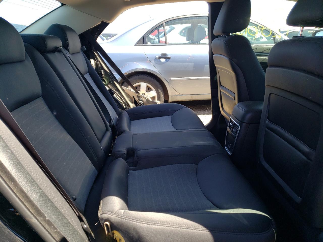 2C3CCAAG0JH253827 2018 Chrysler 300 Touring