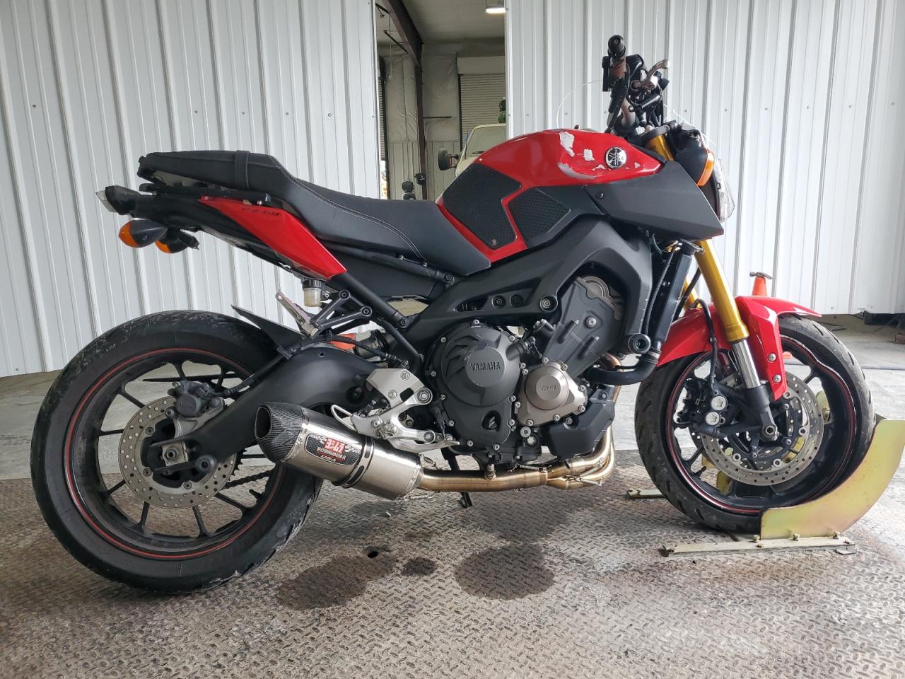 Price & History 2014 Yamaha Fz09 3 vin: JYARN33E5EA002275
