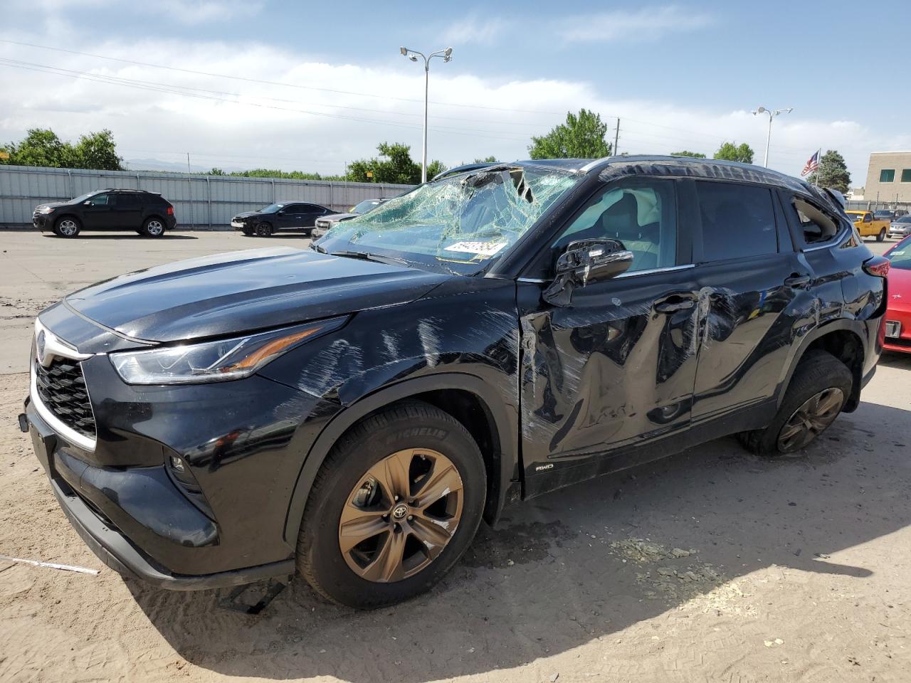 Lot #2751731988 2023 TOYOTA HIGHLANDER