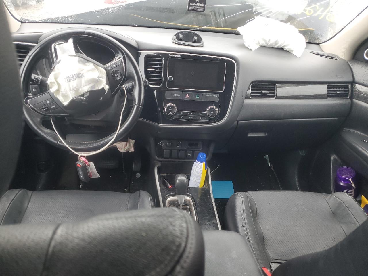 JA4AZ3A30HZ070958 2017 Mitsubishi Outlander Se