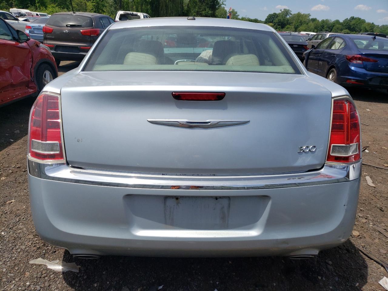 2C3CCAAGXDH722894 2013 Chrysler 300
