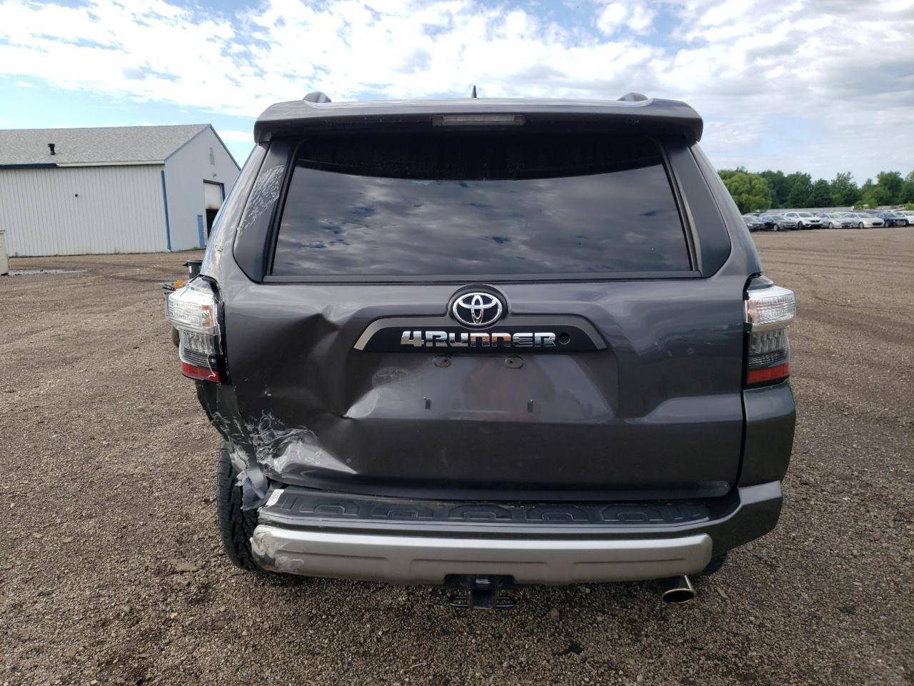 JTEBU5JR7K5638657 2019 Toyota 4Runner Sr5