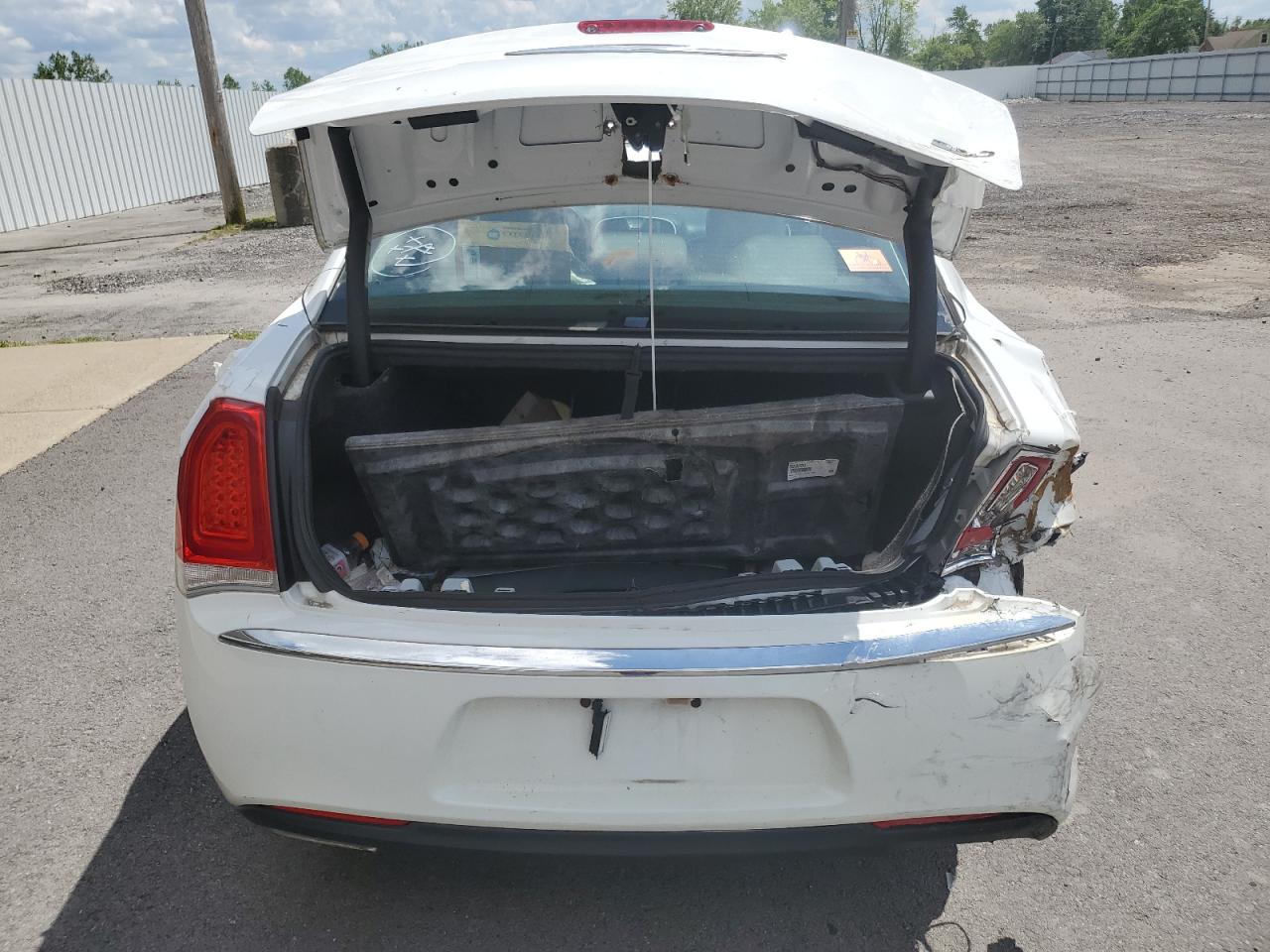 2C3CCAAG4HH661886 2017 Chrysler 300 Limited