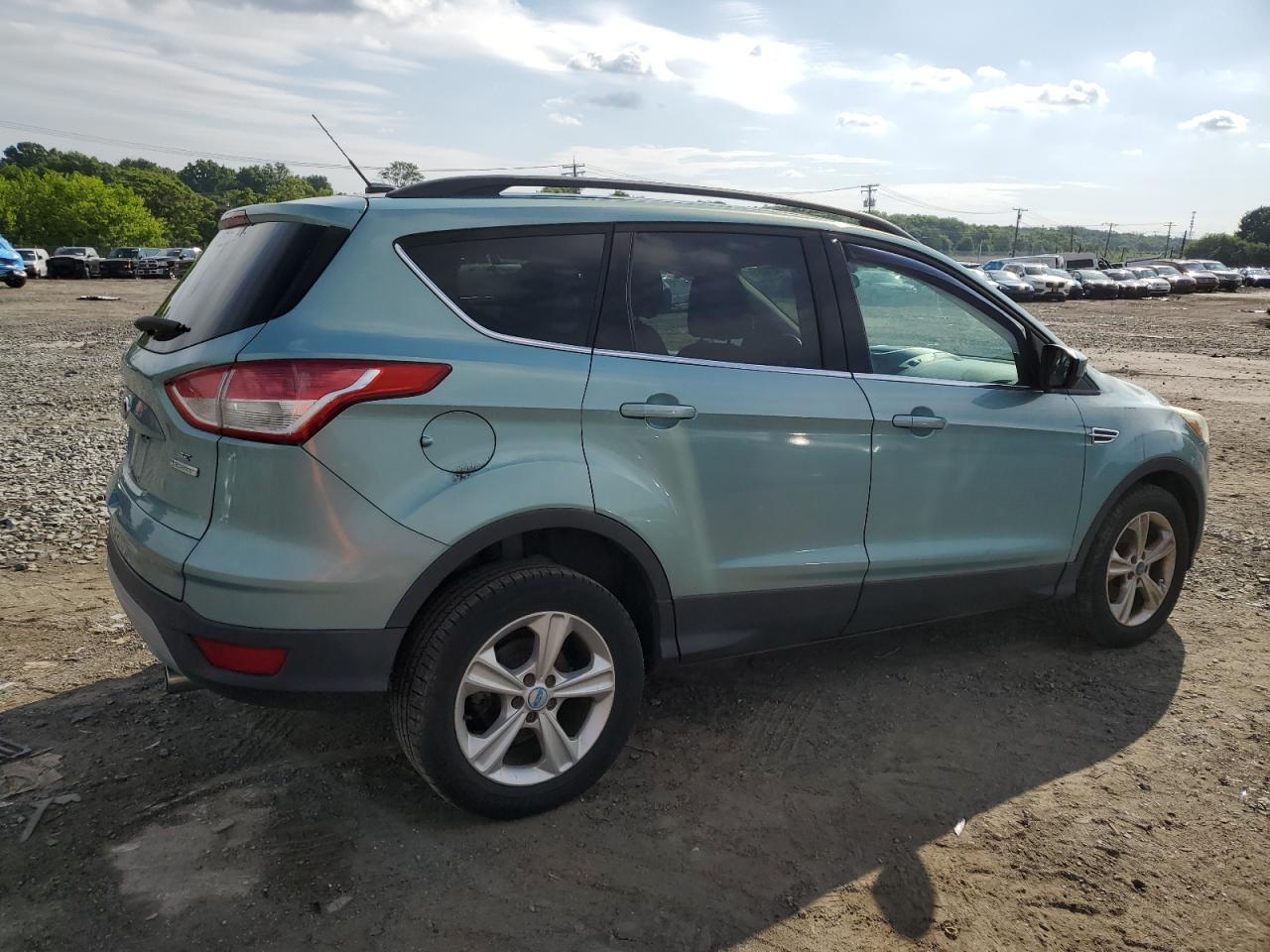 1FMCU0GXXDUB21228 2013 Ford Escape Se