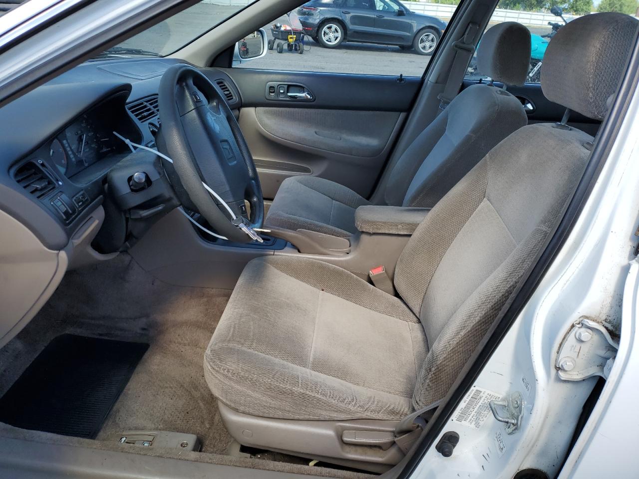 1HGCD5636TA293094 1996 Honda Accord Lx