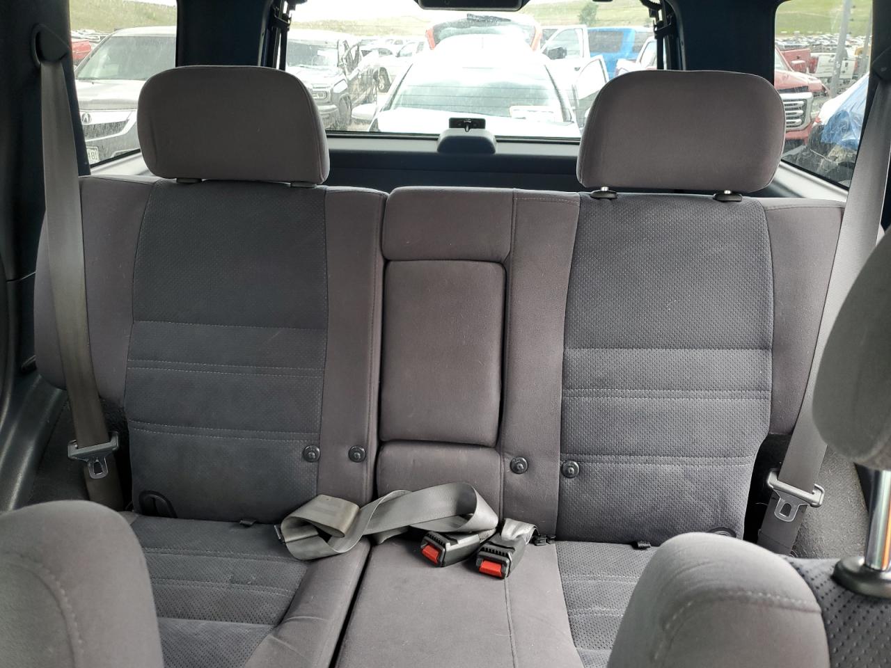 JN8AR07Y2YW439915 2000 Nissan Pathfinder Le