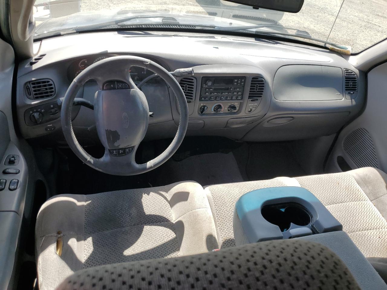 1FTRX072X2KA60661 2002 Ford F150