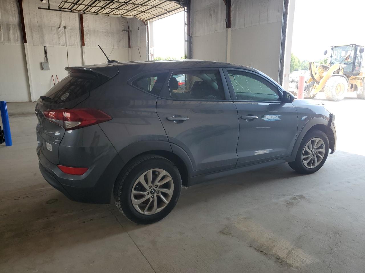 Lot #2771461354 2017 HYUNDAI TUCSON SE