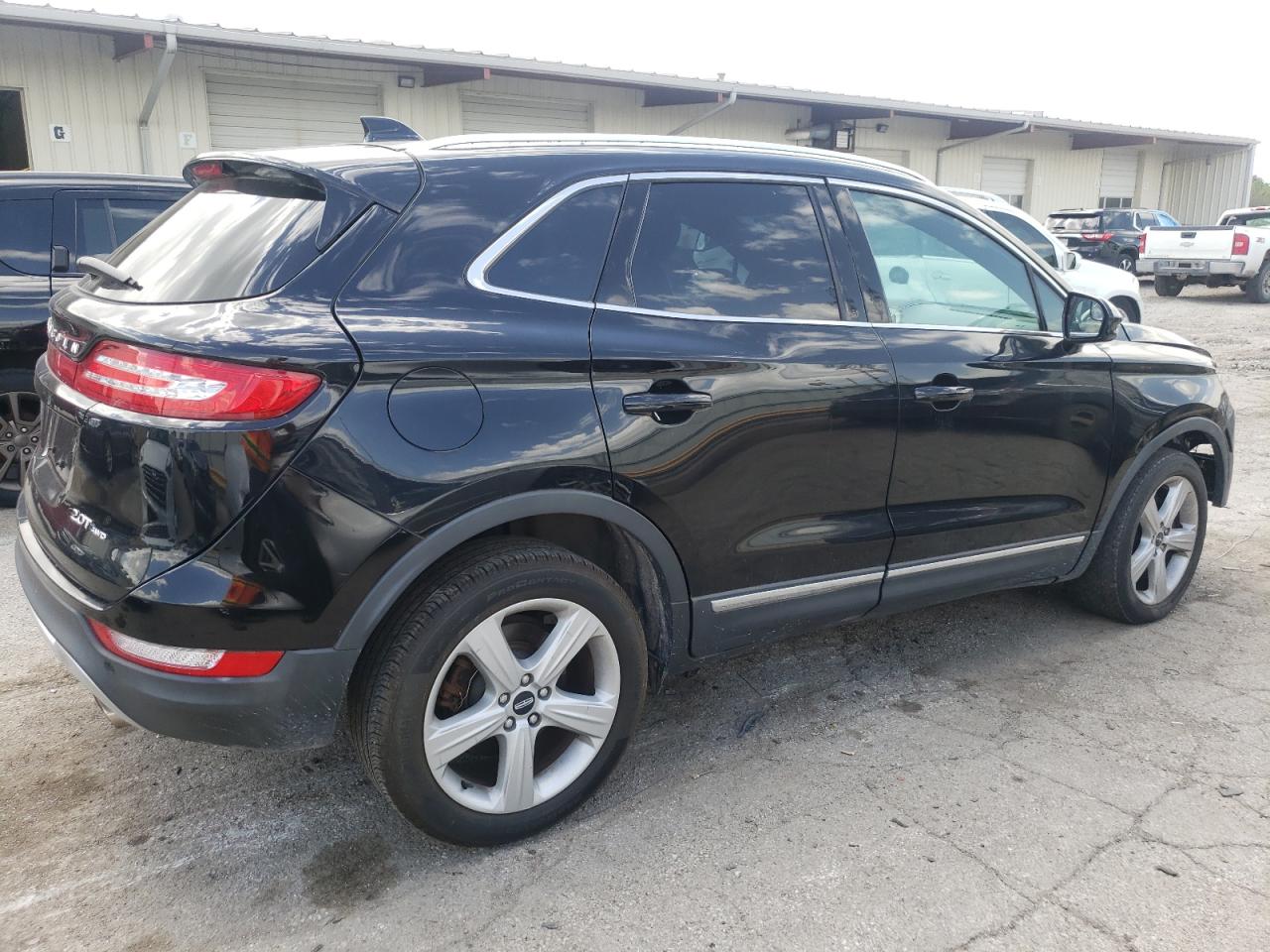 5LMCJ1D90JUL30698 2018 Lincoln Mkc Premiere