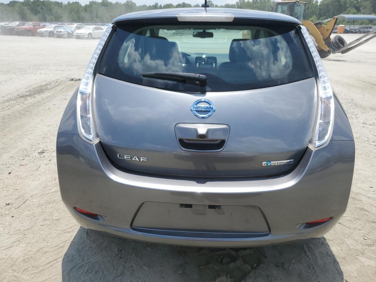 1N4AZ0CP1FC332951 2015 Nissan Leaf S
