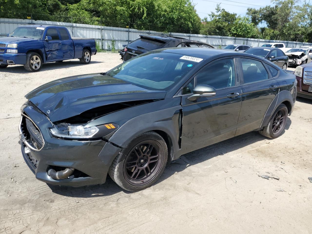 3FA6P0HD9FR230163 2015 Ford Fusion Se