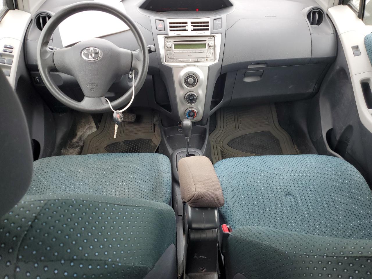 JTDKT923285212621 2008 Toyota Yaris