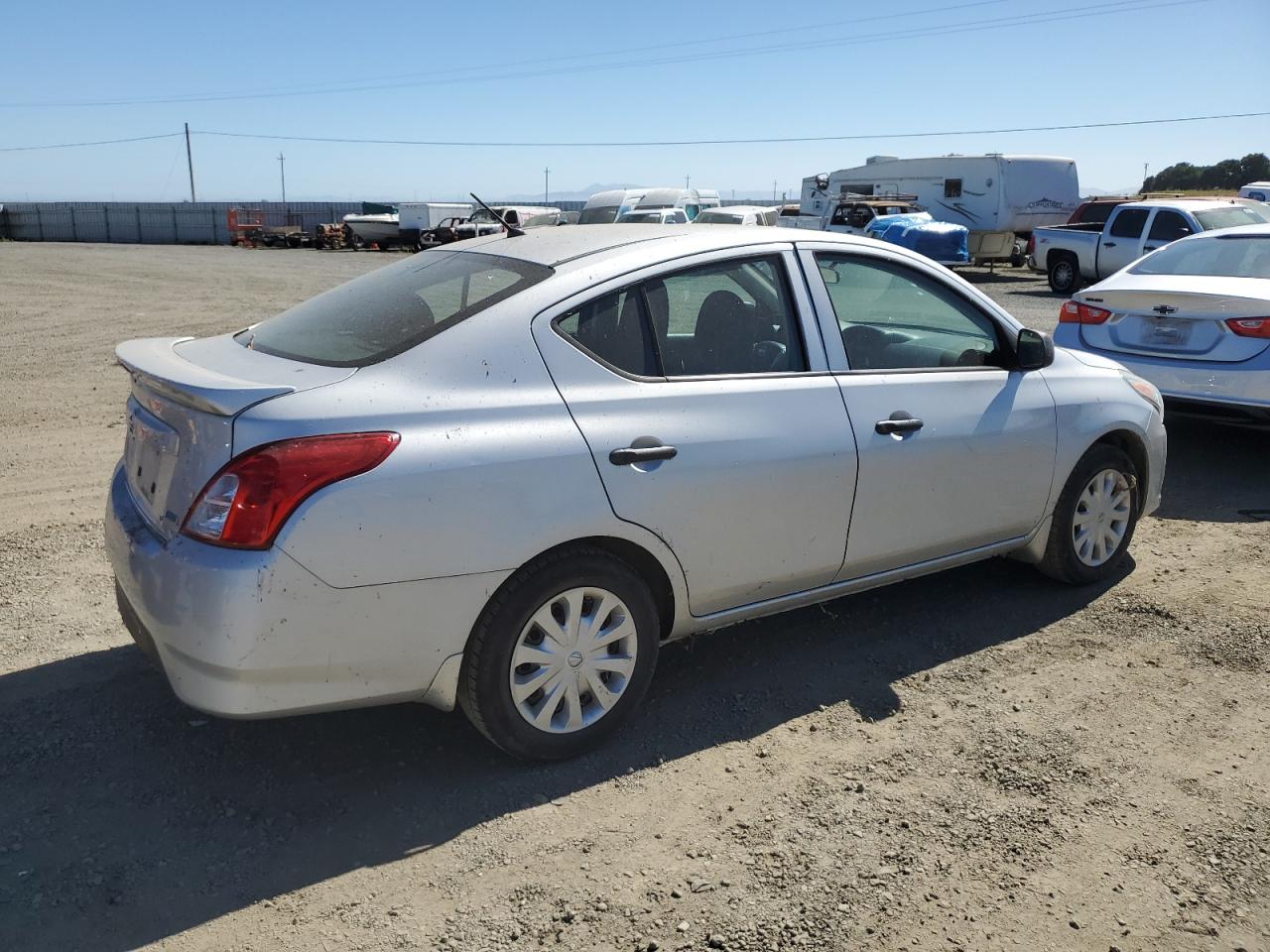 2015 Nissan Versa S vin: 3N1CN7AP7FL927871