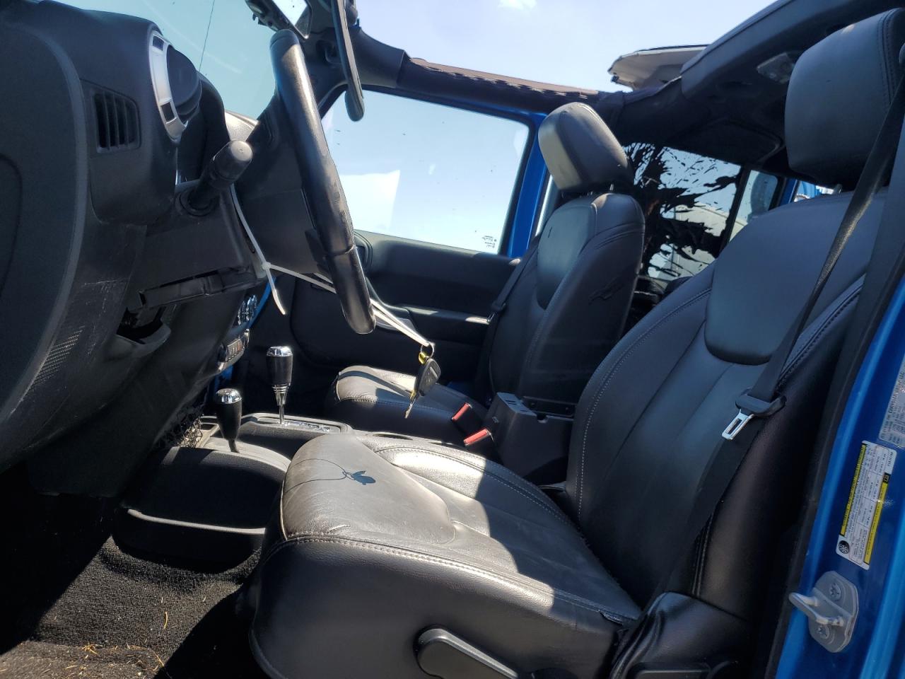 1C4BJWEG6FL514750 2015 Jeep Wrangler Unlimited Sahara