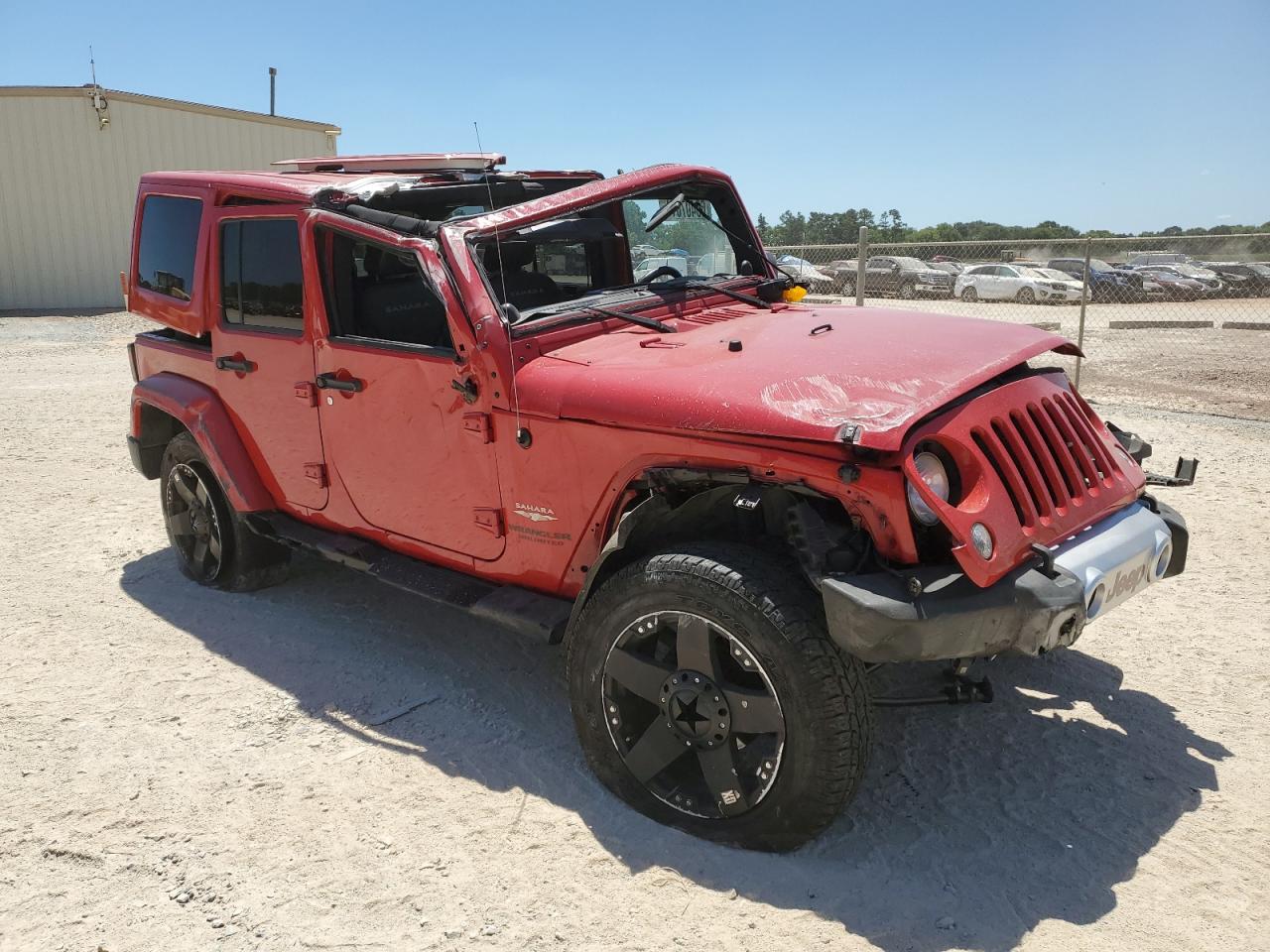 2014 Jeep Wrangler Unlimited Sahara vin: 1C4BJWEG0EL106842