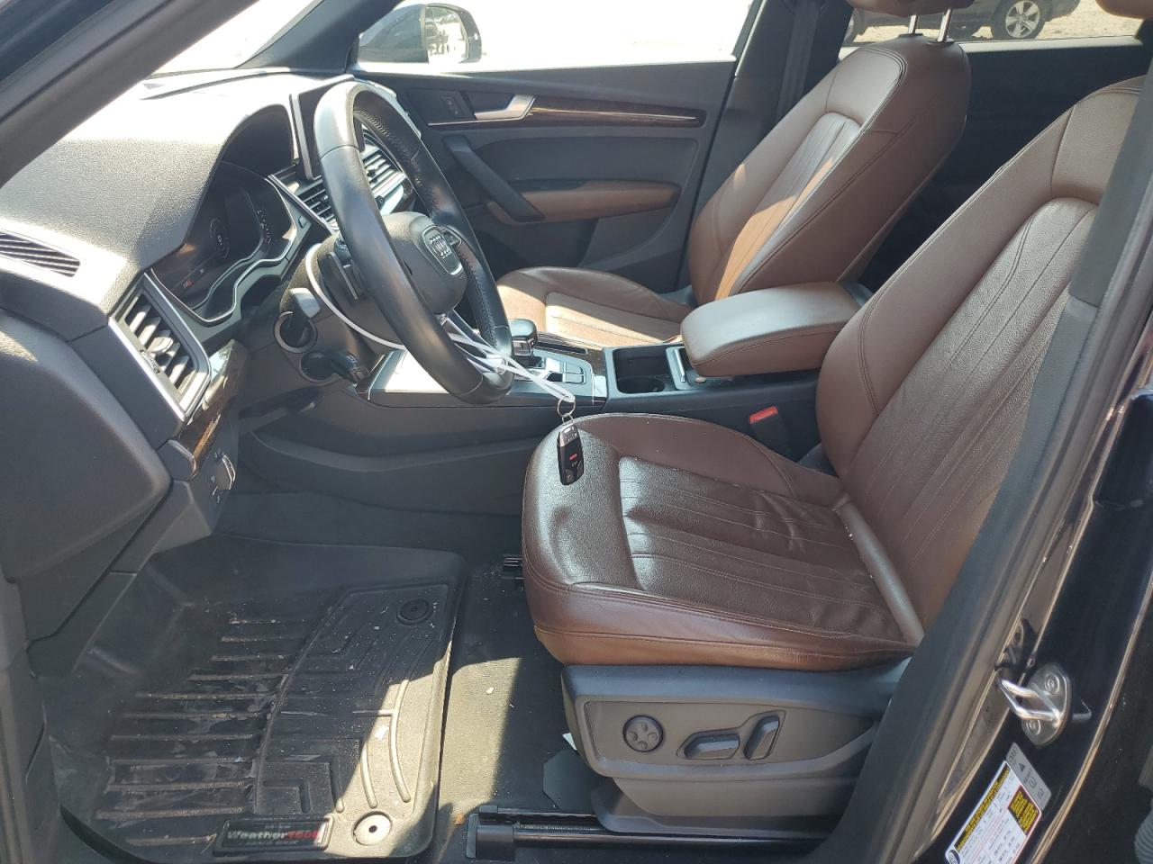 WA1ANAFY2J2230020 2018 Audi Q5 Premium