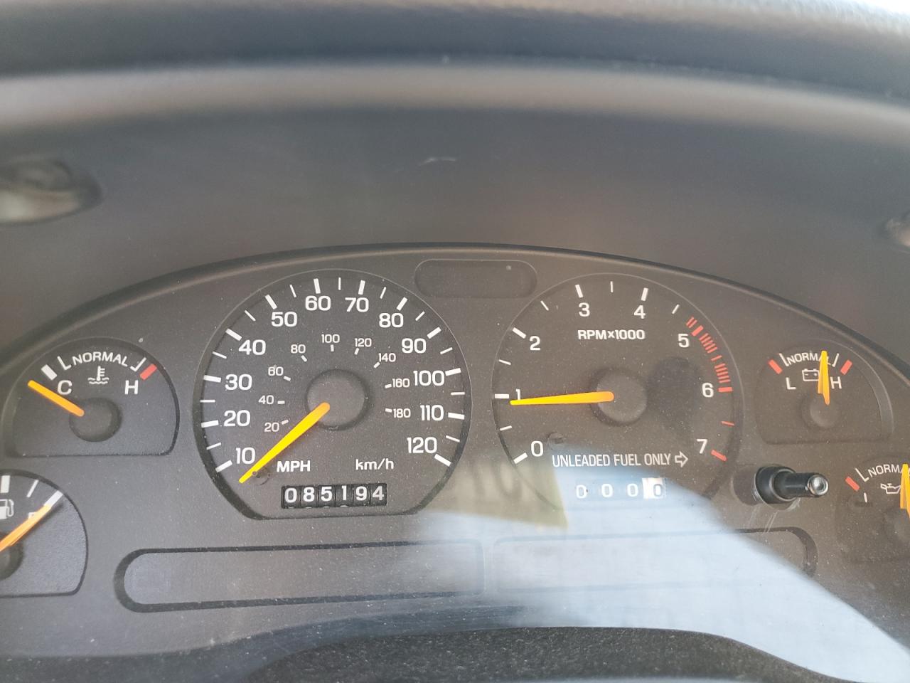 1FAFP444XWF202365 1998 Ford Mustang