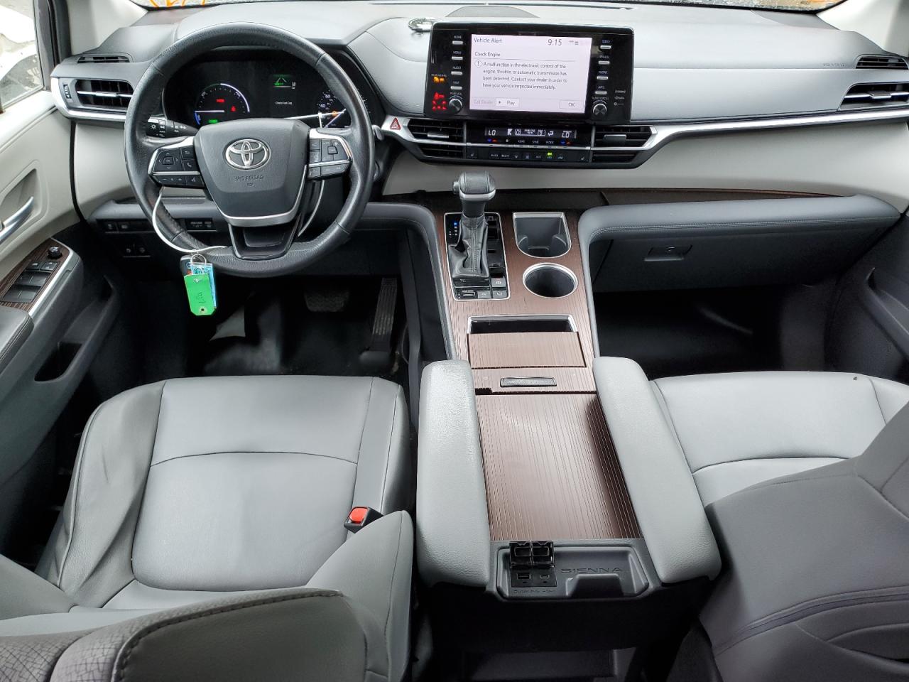 5TDYRKEC0MS011347 2021 Toyota Sienna Xle