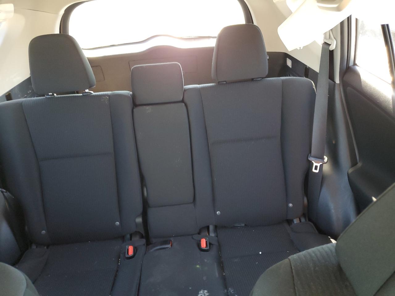 2T3ZFREV5HW344364 2017 Toyota Rav4 Le