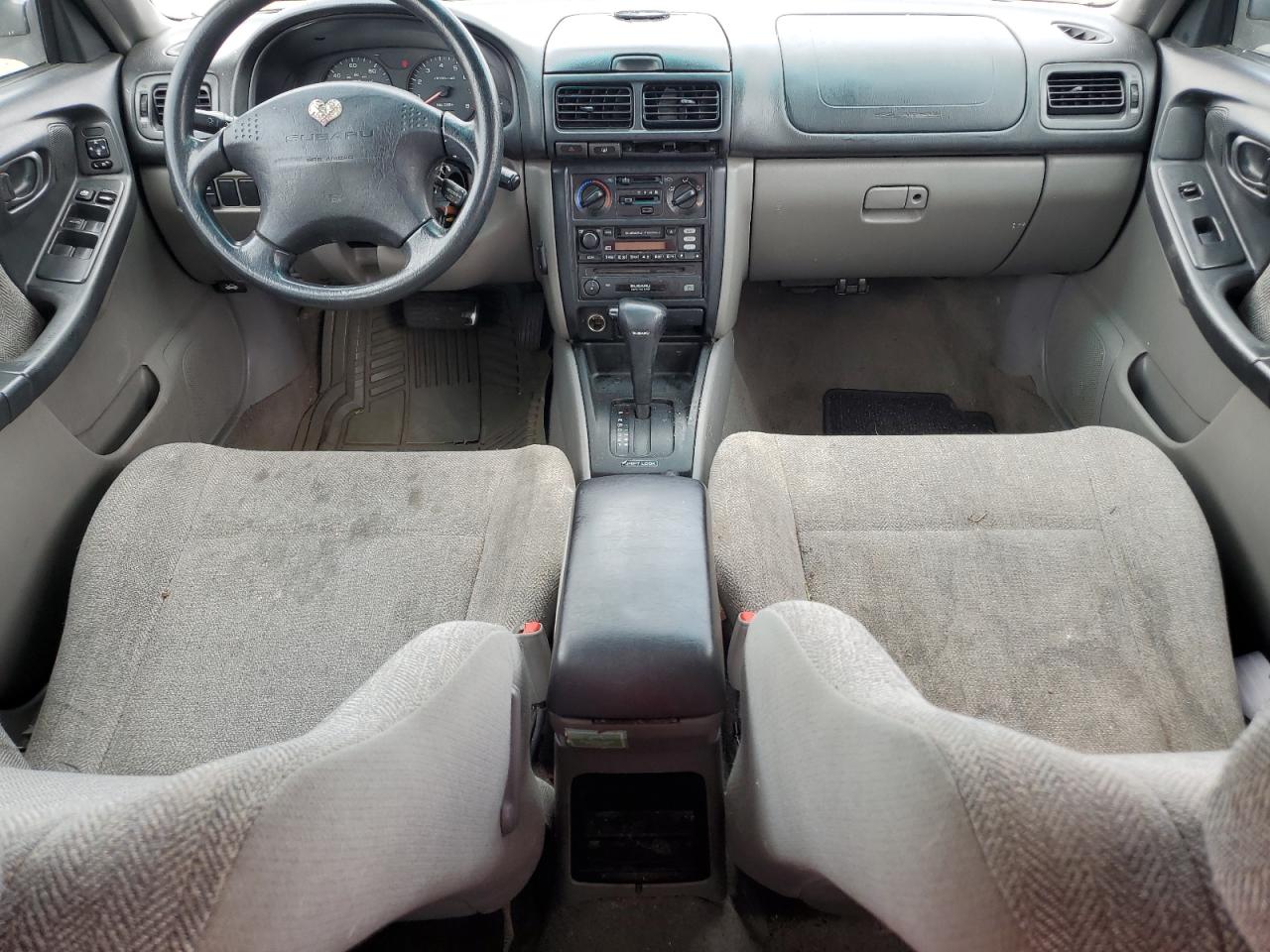 JF1SF63551H758300 2001 Subaru Forester L