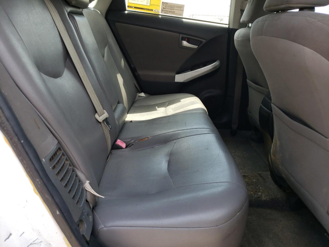 JTDKN3DU2D1682534 2013 Toyota Prius