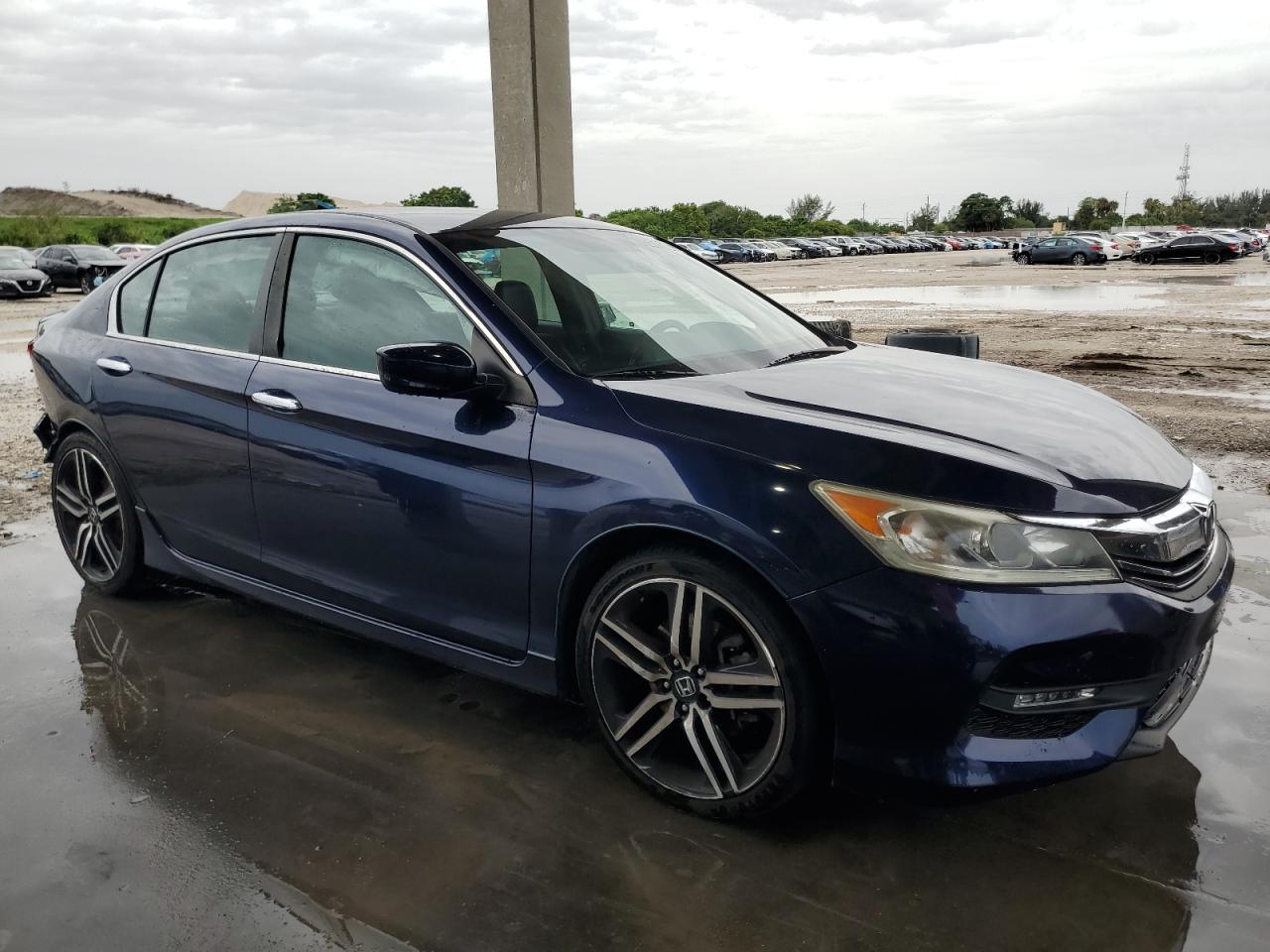 2017 Honda Accord Sport vin: 1HGCR2F50HA028440