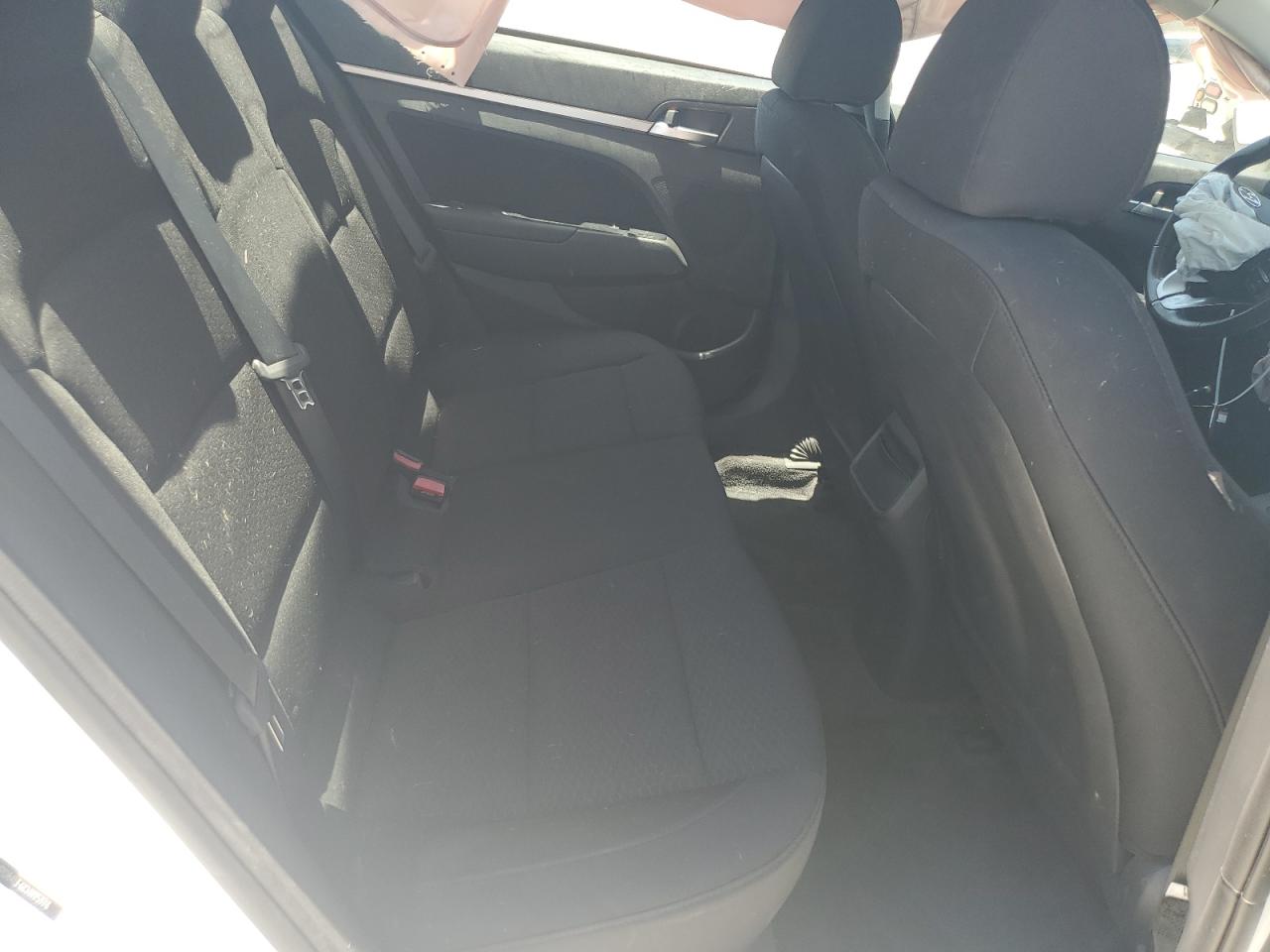 5NPD84LF6KH495974 2019 Hyundai Elantra Sel