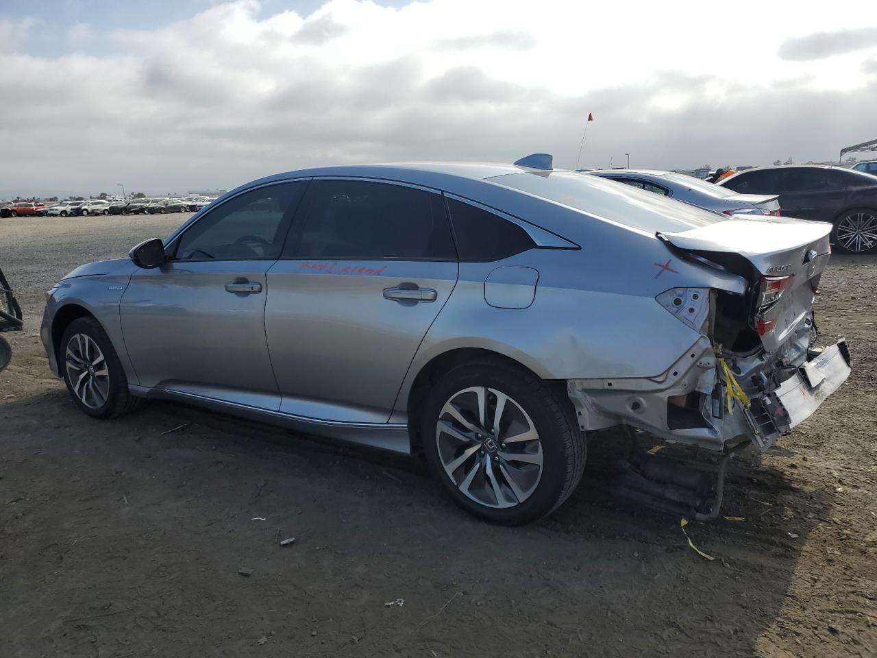 2018 Honda Accord Hybrid Exl vin: 1HGCV3F51JA013971