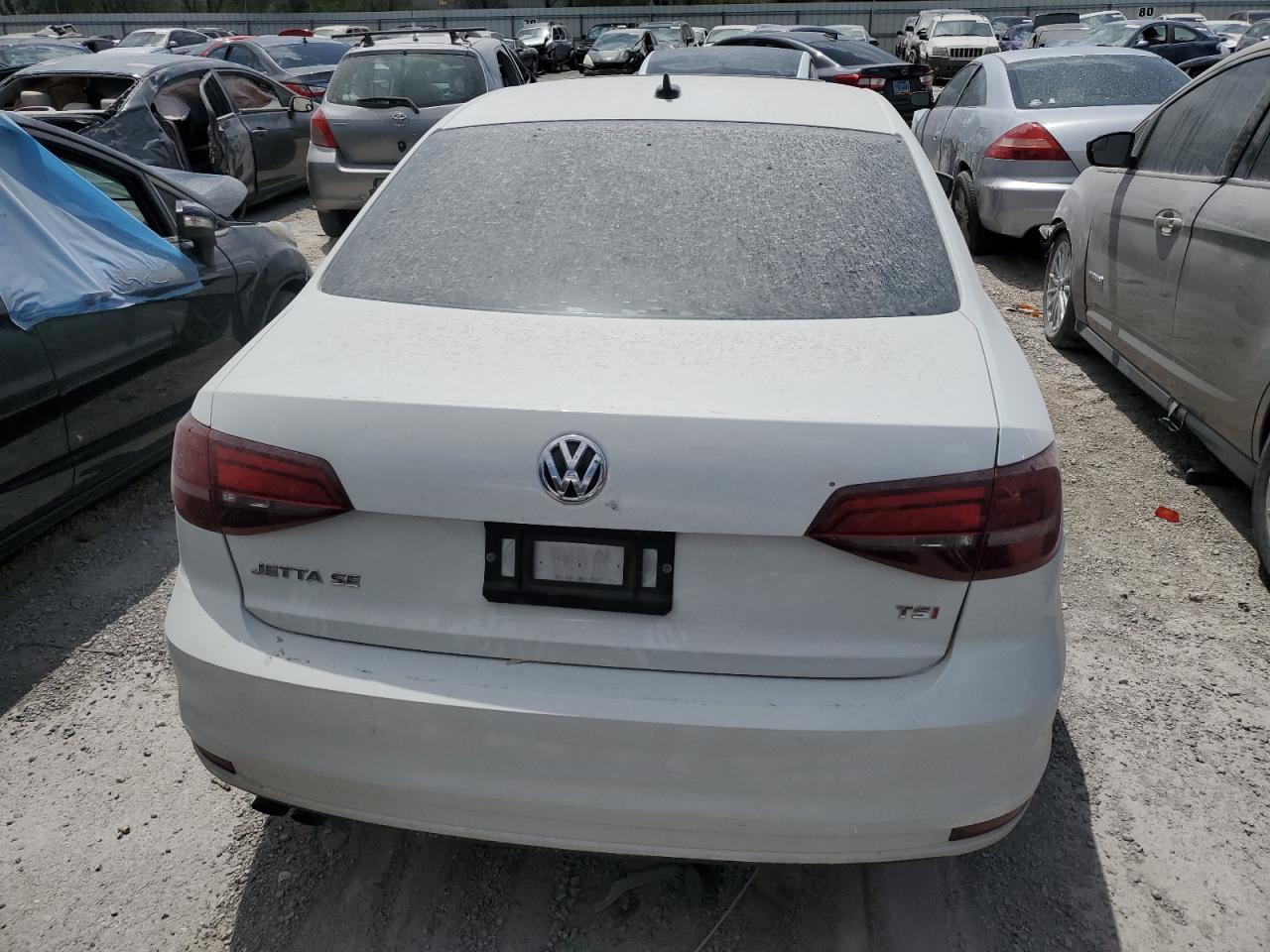 3VWDB7AJ9HM364256 2017 Volkswagen Jetta Se