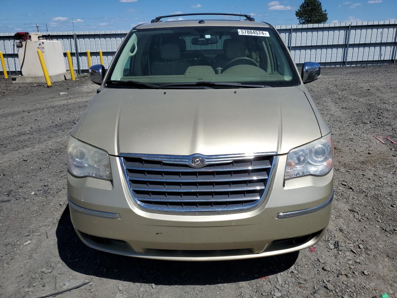 2A4RR7DX2AR375645 2010 Chrysler Town & Country Limited