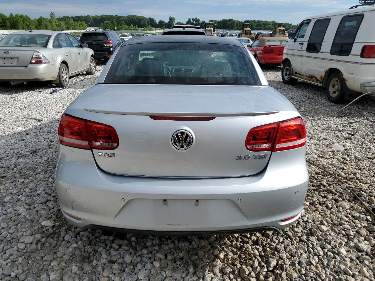 2013 Volkswagen Eos Lux vin: WVWFW8AH8DV003250