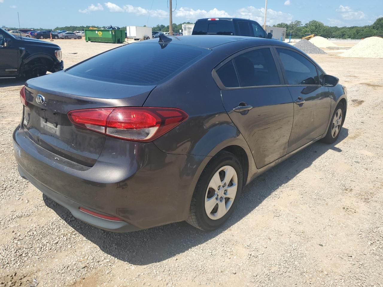 2017 Kia Forte Lx vin: 3KPFK4A77HE123465