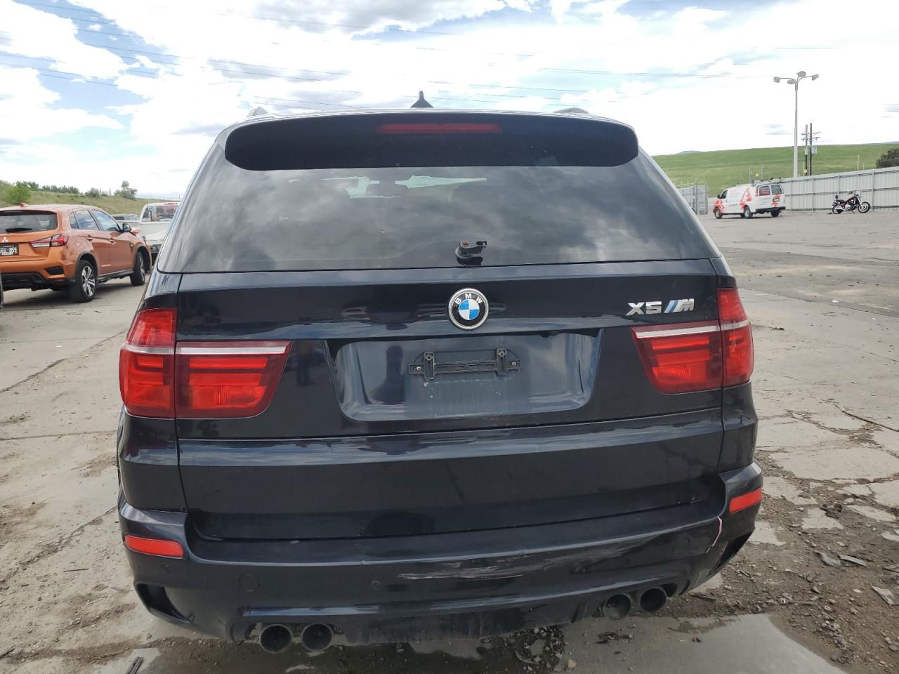 5YMGY0C52BLK27116 2011 BMW X5 M