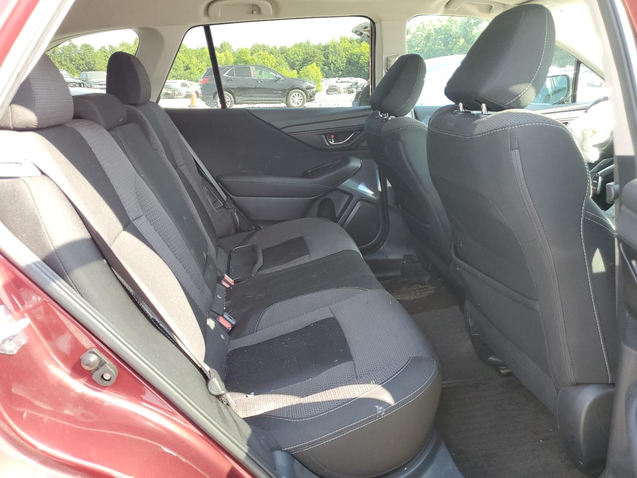 4S4BTAFC0M3216051 2021 Subaru Outback Premium