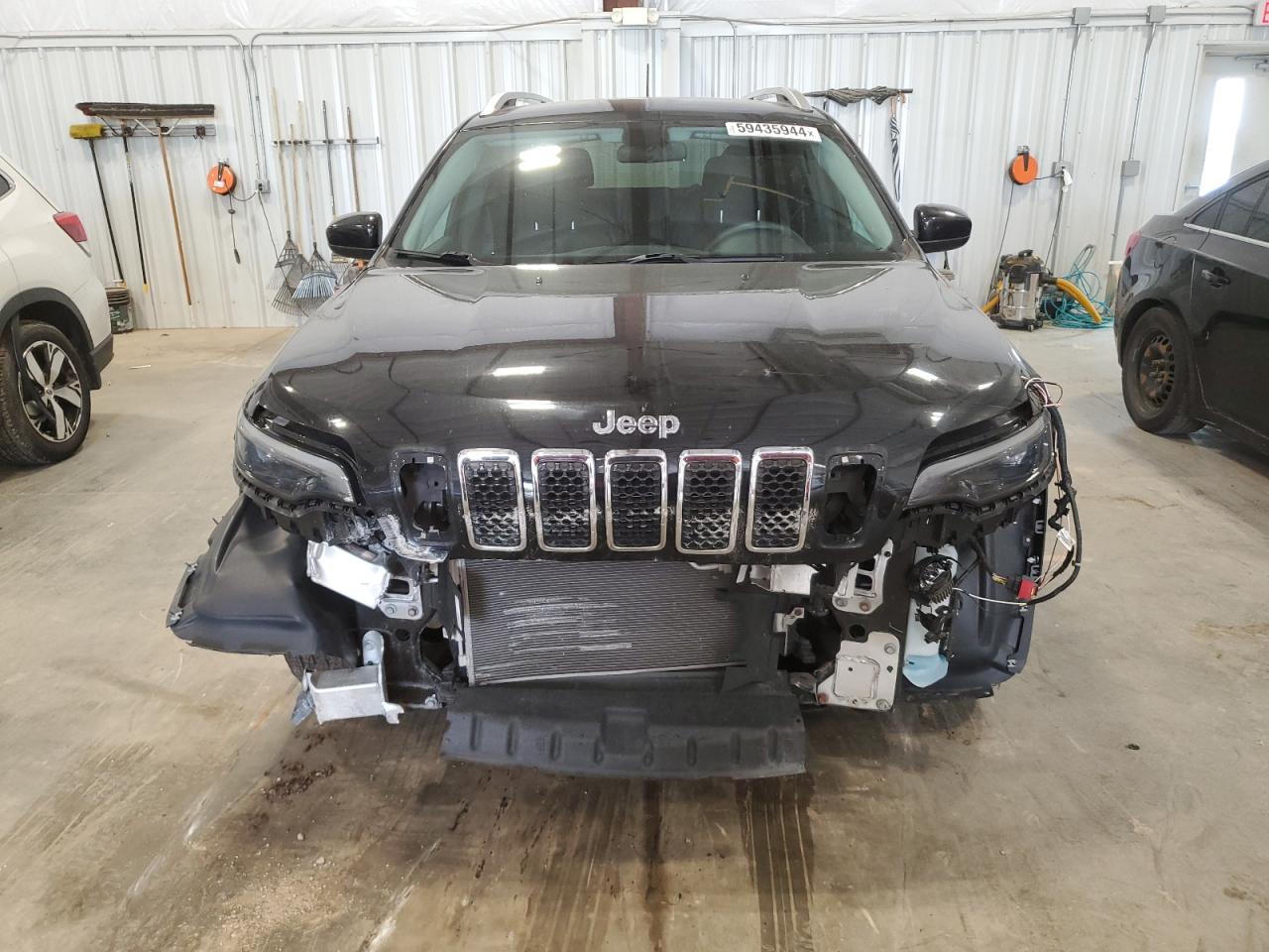 1C4PJLCB5KD269469 2019 Jeep Cherokee Latitude