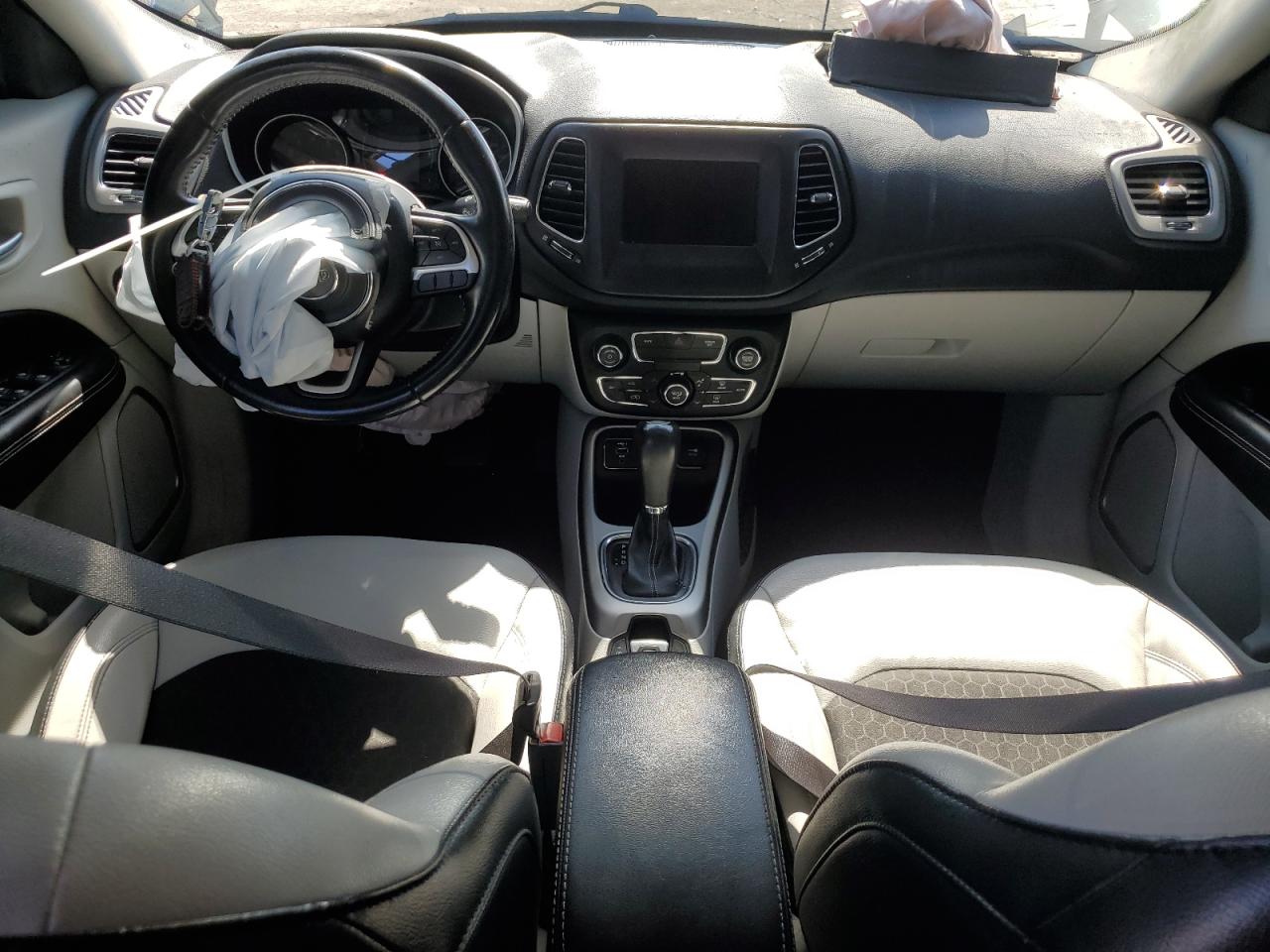 3C4NJCBB7LT166073 2020 Jeep Compass Latitude