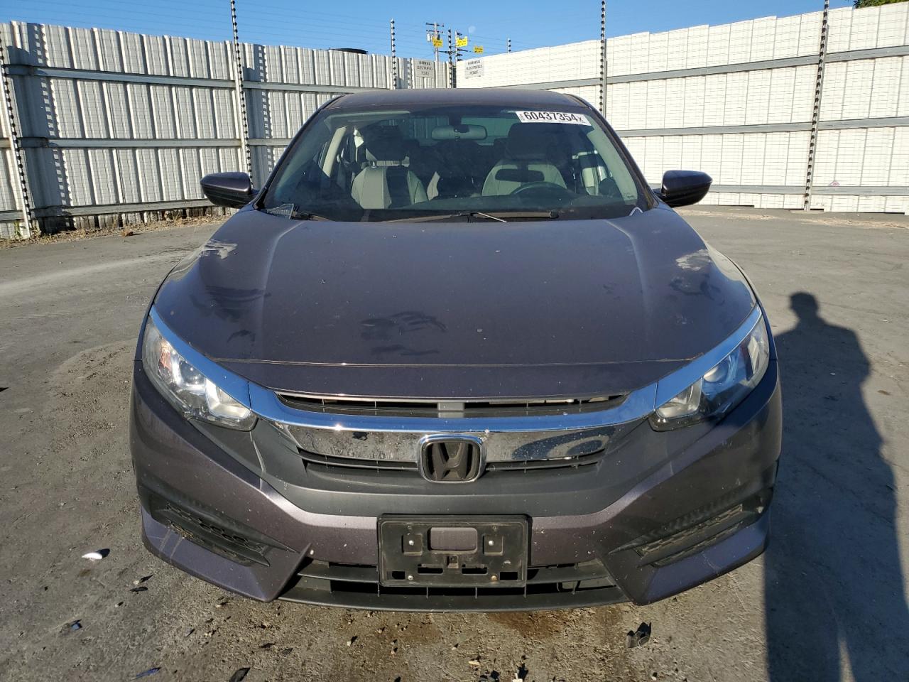2018 Honda Civic Lx vin: 2HGFC2F57JH520579